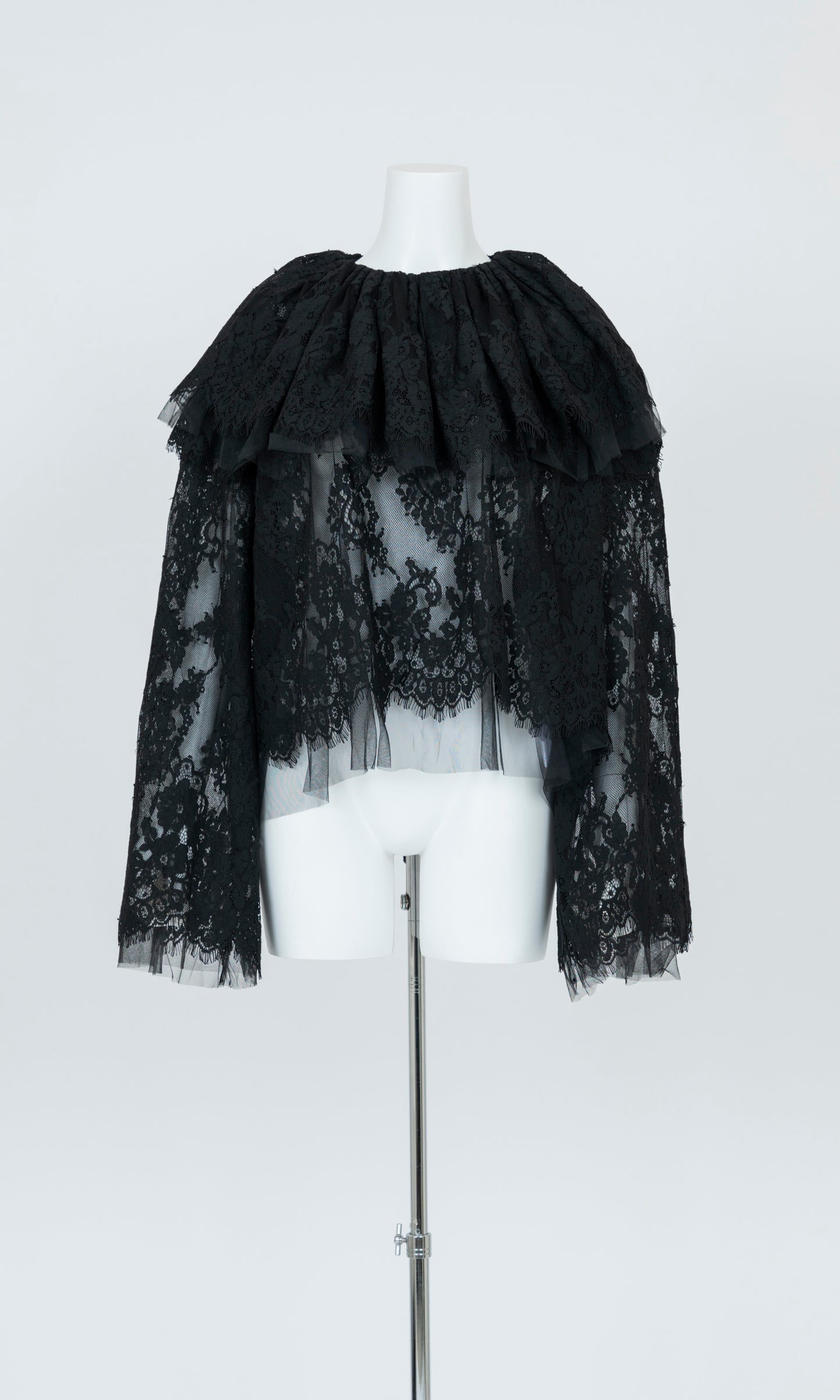 Tulle layered Lace Top
