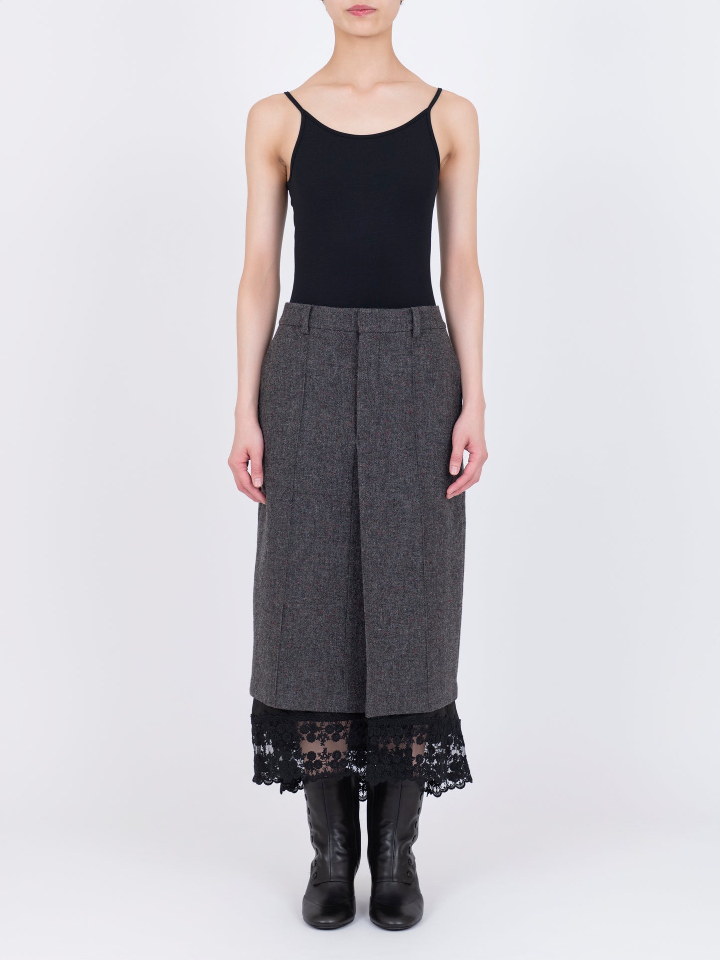 Plis Skirt Dentelle Hem