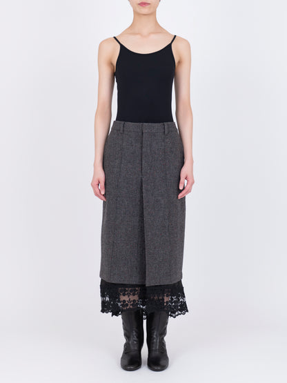 Plis Skirt Dentelle Hem