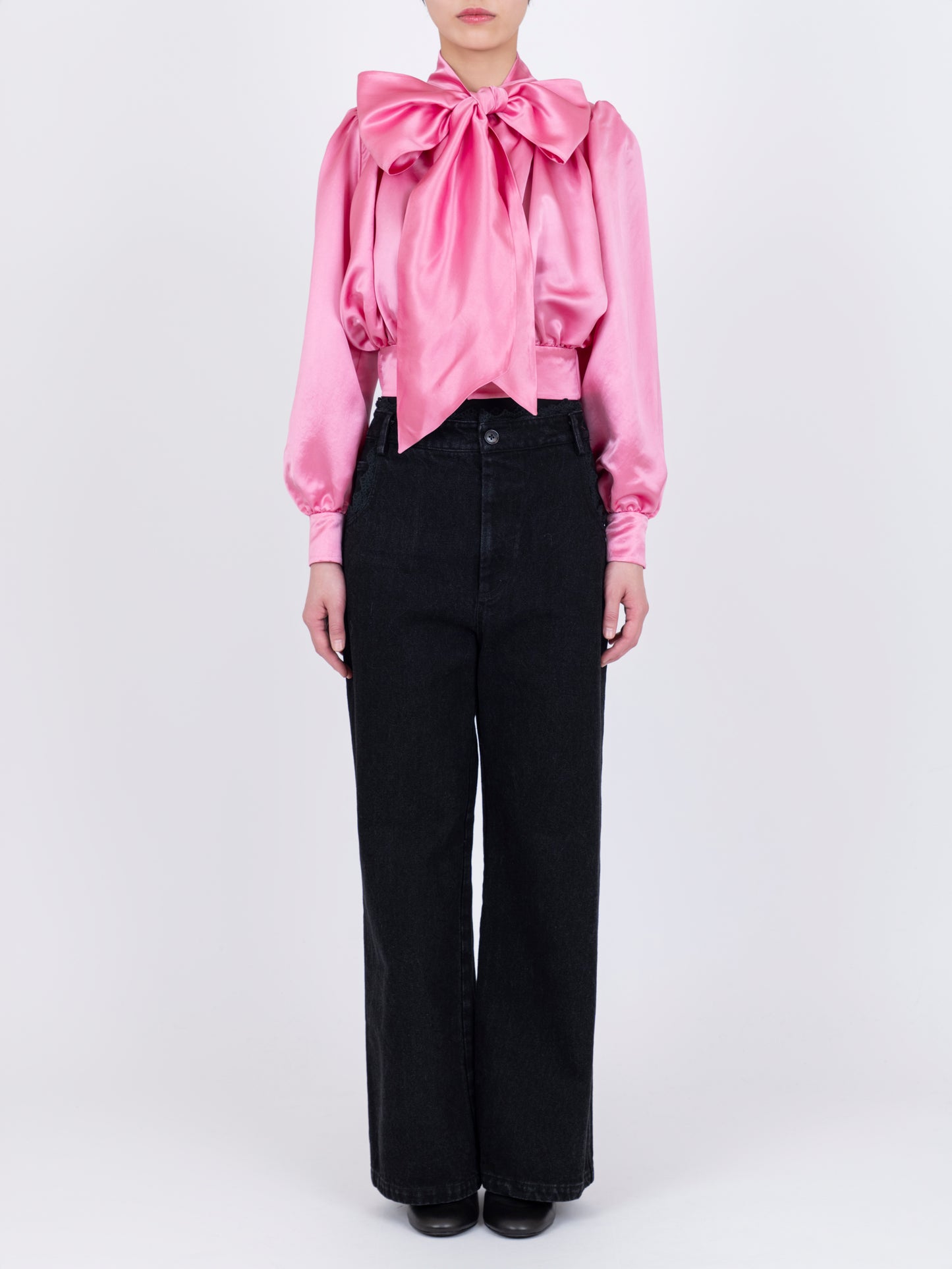 Courte Bow Blouse